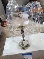 Cockatoo goblet in box