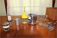 8 PIECE KITCHENWARE