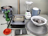 Oster blender, baking pan and sheets, pizza pan,
