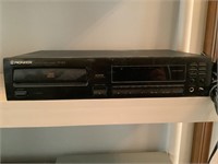 Pioneer CD player PD-202