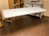 6 ft folding table - folds in half