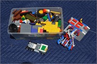 13x8" Tub of Legos