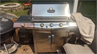 Char-Broil Gas Grilll. w/ Cover