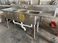 Stainless Steel 3 Compartment Sink w/ 1 Drainboard