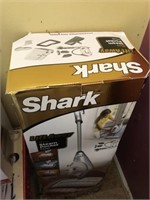 Shark Liftaway Steam Mop