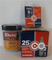 Lot #1919 - Daisey 2400 count BB container
