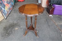 Antique Circular Accent Table w/ Inlay