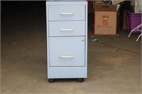 3 Drawer File Cabinet on Casters