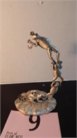 TABLE TOP METAL FROG THEMED ORNAMENT HOLDER 7 IN