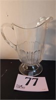 CLEAR GLASS HANDLED PITCHER 8 IN
