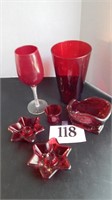 ASSORTMENT OF RED GLASS VASES, CANDLE HOLDERS,