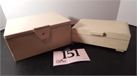 1 METAL LIDDED BOX 8X6X4 AND 1 WOODEN LIDDED BOX
