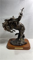 Montana Silversmiths Resin Statue  "In Syne"