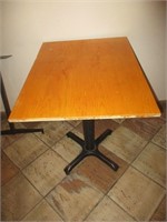Table 24'' x 32''