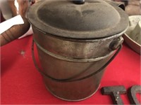 Primitive Handled Berry Pail