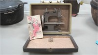 Singer Sewhandy childs sewing machine