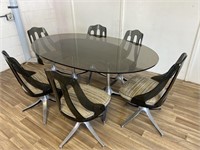 Mid-Century Howell Table w/ Lucite Chairs