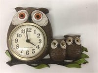 "New Haven" Quartz Owl Wall Clock *Working