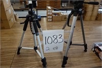 2 Camera tripods