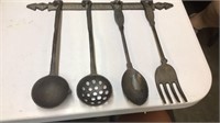 Cast iron utensil set