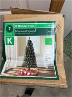Briarwood Spruce Christmas tree 7'
