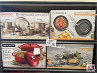 Kitchen Pots and pans 4 sets contents on the