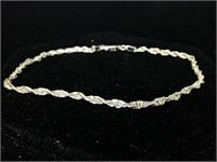 Sterling silver chain bracelet 
3.5 inches
