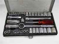 1/2" & 3/8" Drive Socket Set