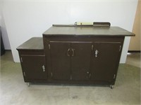 Rolling Shop Work Table/Cabinet