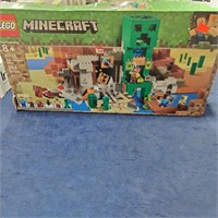 Lego Minecraft The Creeper Mine 834 Pcs