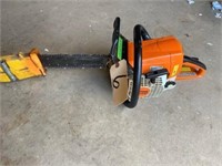 Stihl MS210 Chainsaw w/Case & Extra Chain & Plugs