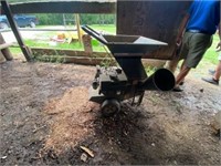 Craftsman Wood Chipper Shredder w/gas motor