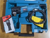 (BC) Makita Right Angle Drill TM3010C w/ case,