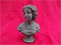 LADY BUST CAST IRON FINIAL 4 X 6