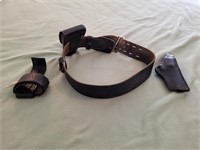 651- Leather Gun Holster With Belt