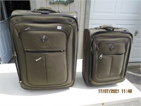 set of Atlantic Suitcases 26" x18" , 22" x 15"