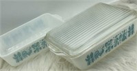 Pyrex (2 with 1 lid) Amish Butterprint Aqua on