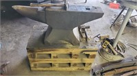 504 LB FISCHER ANVIL  WITH BASE