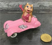 Corgi Miss Piggy - die cast