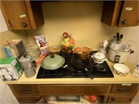 stove/ lower cabinet lot
