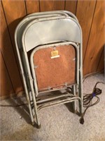 Set of 4 vintage folding chairs