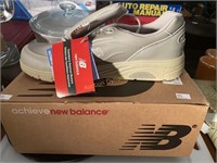 New Balance Walking Shoes, Size 11