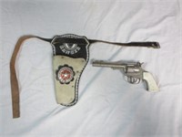 Vintage Hubley Cap Gun With Longhorn Holster Gun