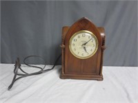 *Vintage Ingraham Strike Cathedral Mantle Clock,