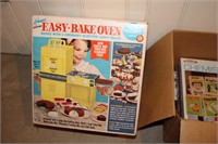 VINTAGE EZ BAKE OVEN