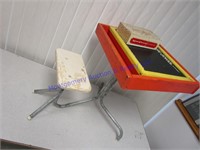 KIDS DESK