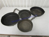 CAST IRON SKILLETS