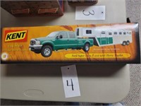 Kent 1:34 Scale Ford Super Duty F-250 w/ Horse