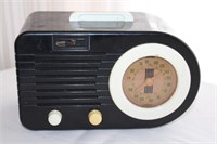 NEWER CROSLEY RADIO WITH CASSETTE