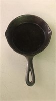 Seasoned 6 inch cast iron skillet